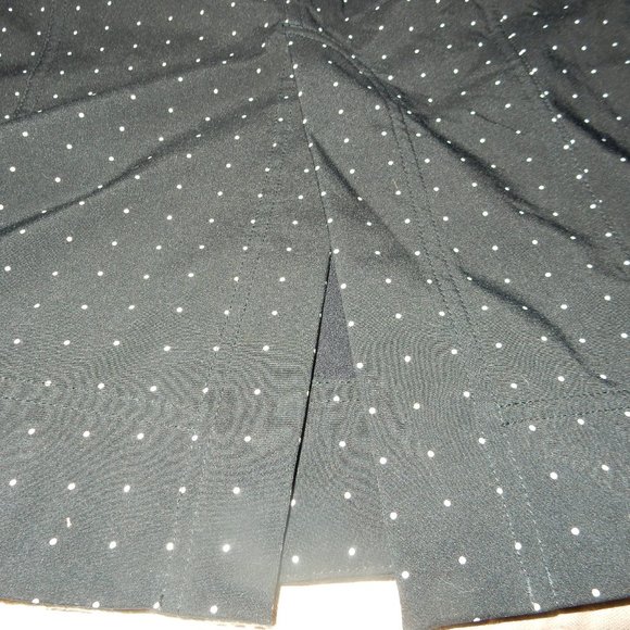 Lululemon jacket. - Picture 3 of 6